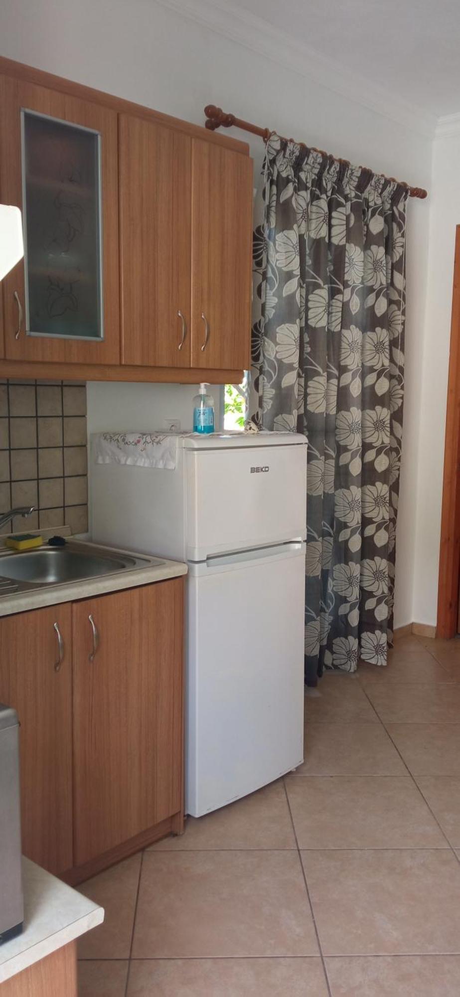 Soustas Apartments Longos  ภายนอก รูปภาพ