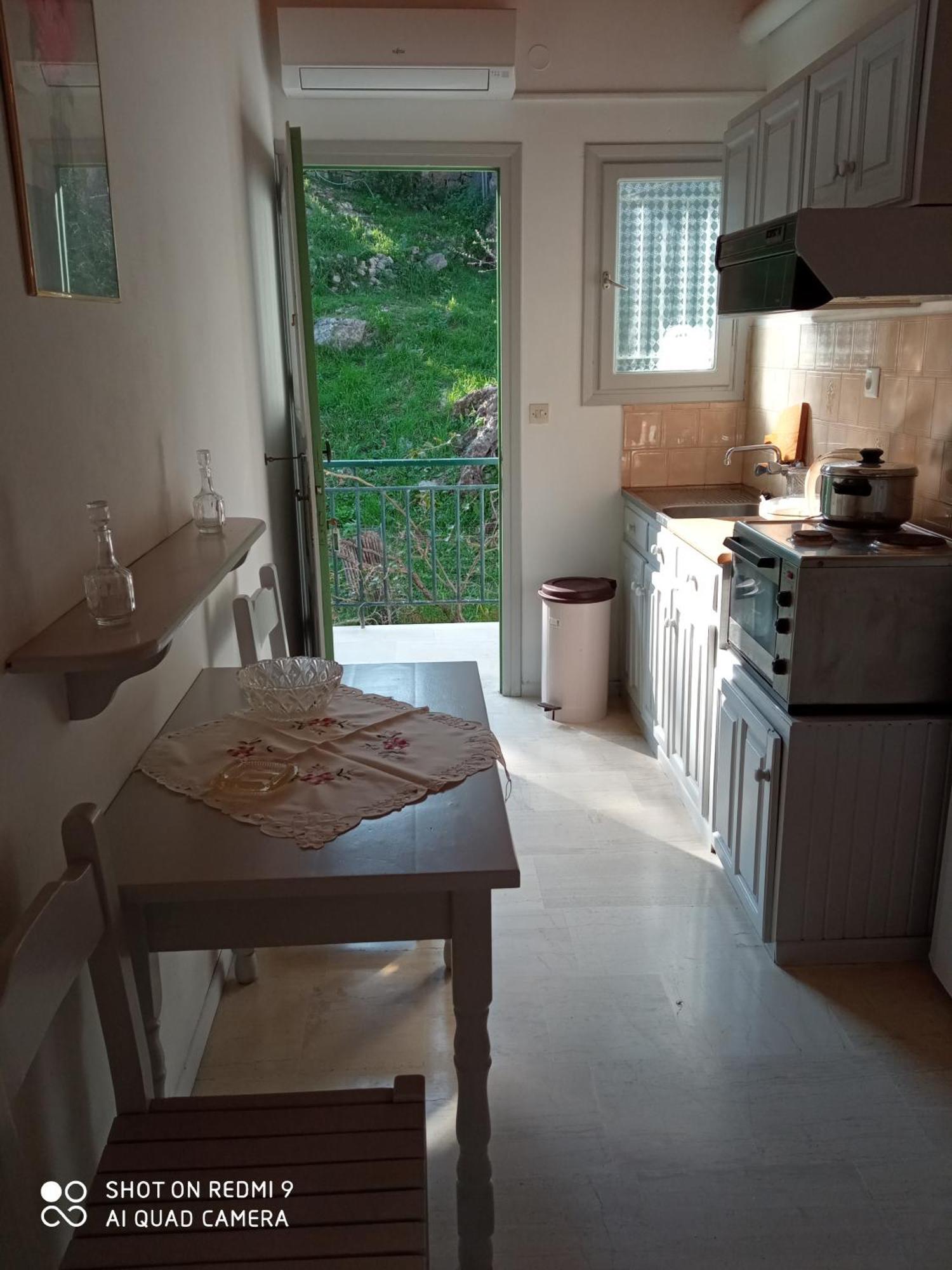 Soustas Apartments Longos  ภายนอก รูปภาพ